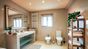 Moderno e confortevole bagno, con jacuzzi