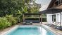 piscina-giardino-solarium-surf-house-francia